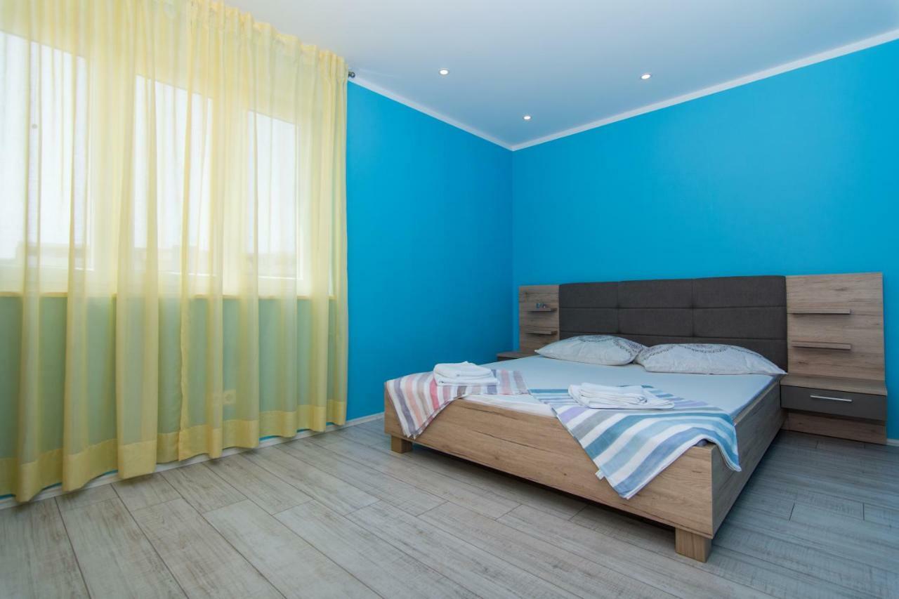 Apartman Marin Трогир Екстериор снимка